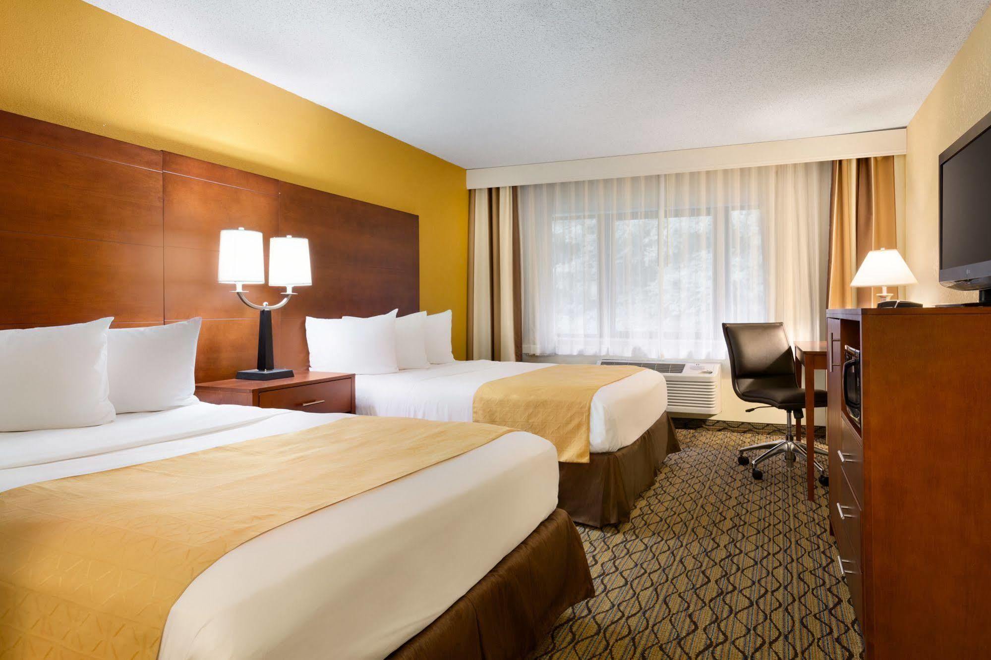 Baymont By Wyndham Mishawaka South Bend Area Hotel Kültér fotó